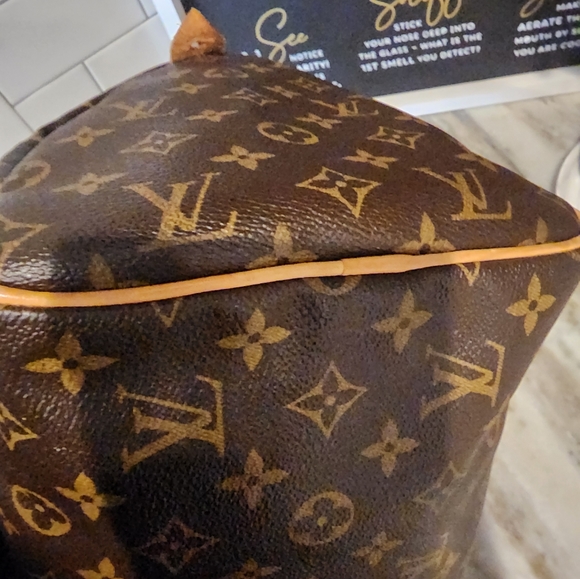 Final price drop, NO OFFERS,!  AUTHENTIC Louis Vuitton speedy 30 - Picture 8 of 16